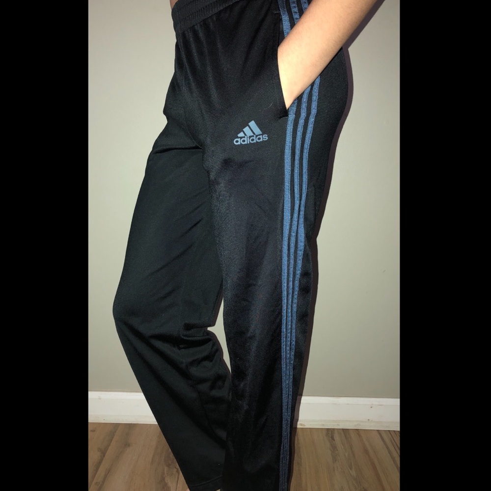 ADIDAS SWEATPANTS